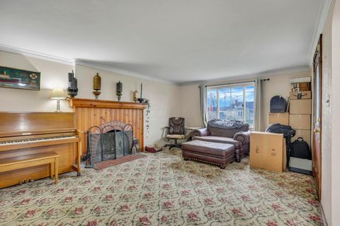 Tiny photo for 527 N Hague Avenue, Columbus, OH 43204 (MLS # 225044442)