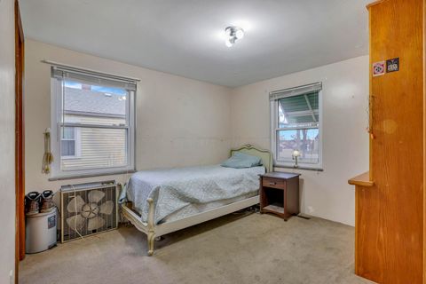 Tiny photo for 527 N Hague Avenue, Columbus, OH 43204 (MLS # 225044442)