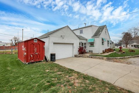 Tiny photo for 527 N Hague Avenue, Columbus, OH 43204 (MLS # 225044442)