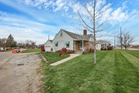 Tiny photo for 527 N Hague Avenue, Columbus, OH 43204 (MLS # 225044442)
