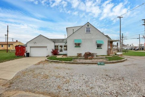 Tiny photo for 527 N Hague Avenue, Columbus, OH 43204 (MLS # 225044442)