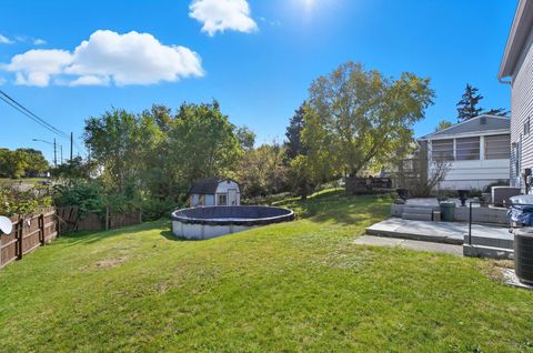 Tiny photo for 1520 Fall Brook Road, Columbus, OH 43223 (MLS # 225038995)