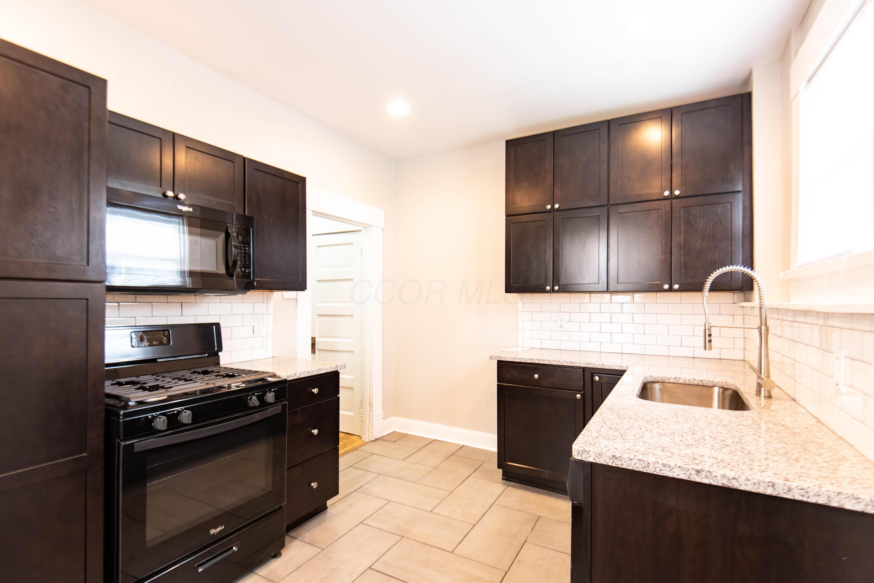 378-380 Stoddart Avenue