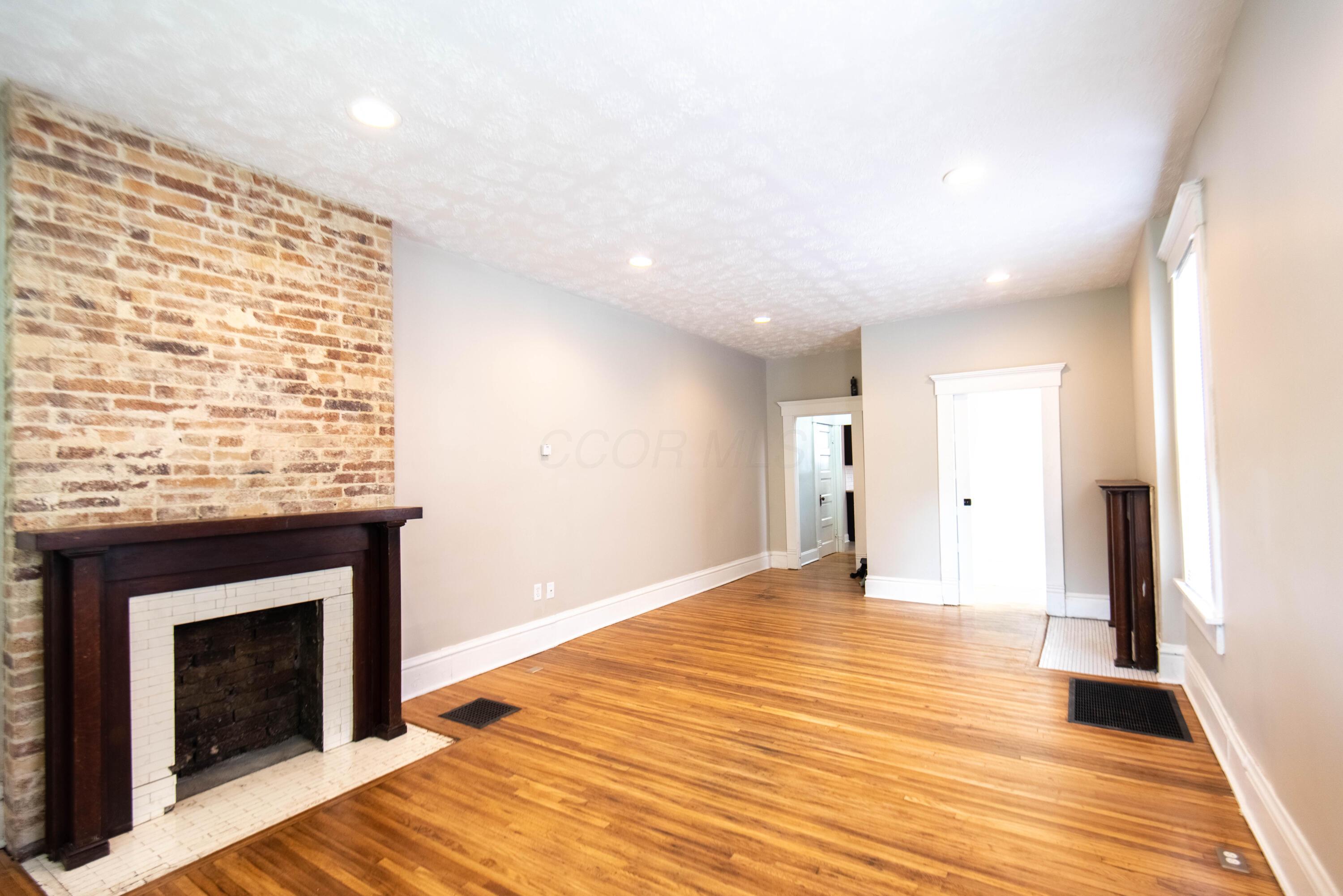 378-380 Stoddart Avenue