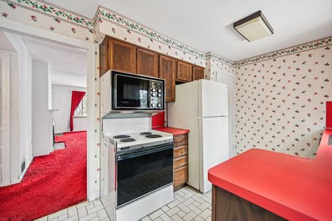 Tiny photo for 2018 Inchcliff Road, Columbus, OH 43221 (MLS # 226002884)
