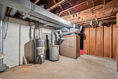 Tiny photo for 2018 Inchcliff Road, Columbus, OH 43221 (MLS # 226002884)