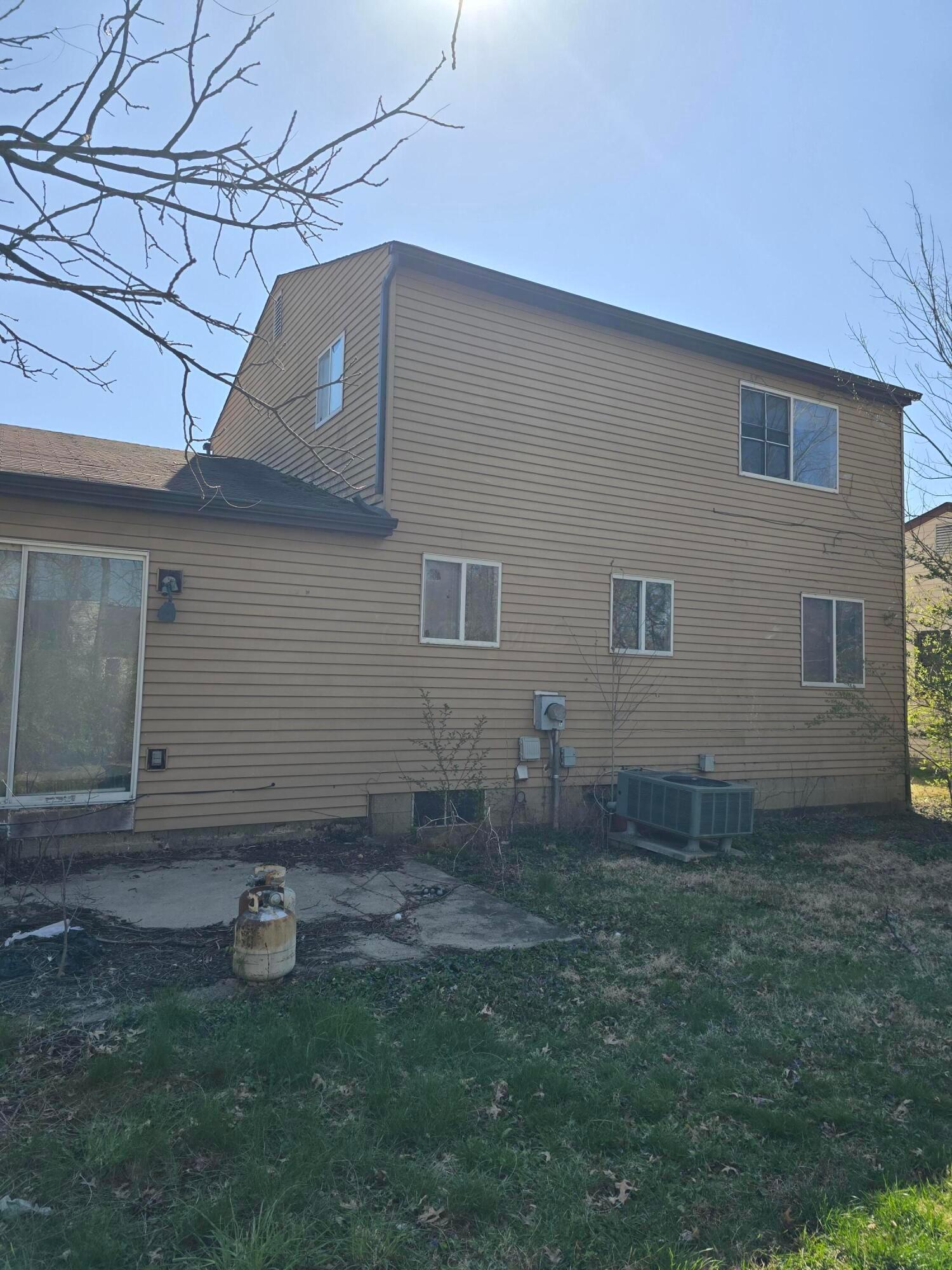 2145 Jeffey Drive, Hilliard, Ohio image 2