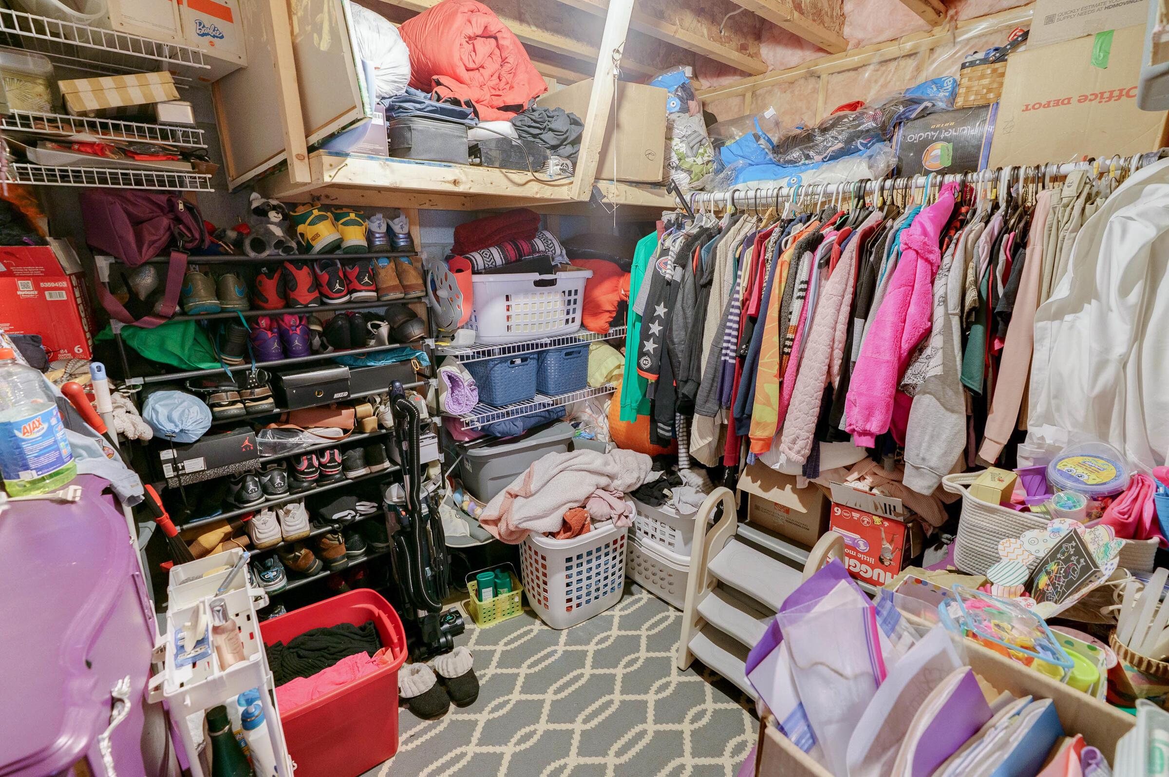 1708 Apple Valley Drive, Howard, Ohio image 46