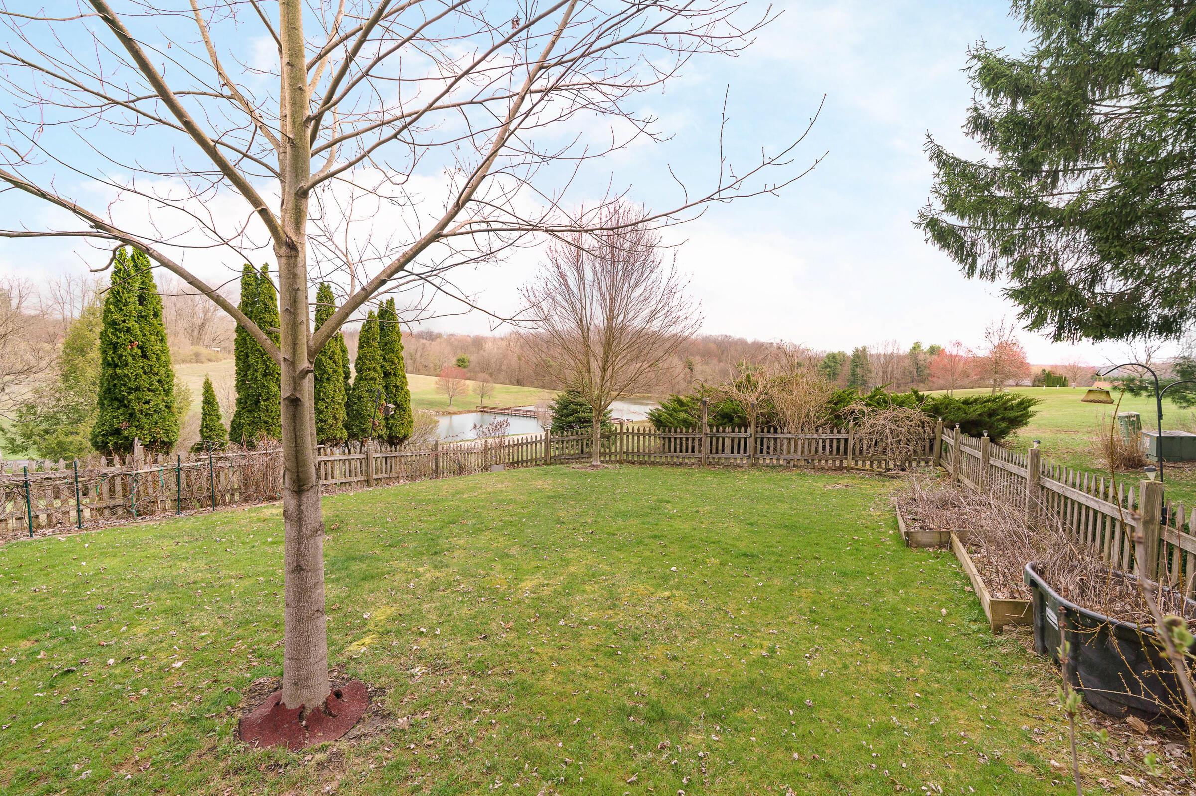1708 Apple Valley Drive, Howard, Ohio image 49