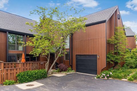 Photo of 4816 Crazy Horse Lane 4 #4, Westerville, OH 43081 (MLS # 226017276)