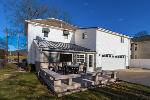 Tiny photo for 1309 Main Street, Dresden, OH 43821 (MLS # 226005538)