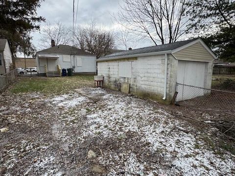 Tiny photo for 2311 Mcguffey Road, Columbus, OH 43211 (MLS # 225045487)