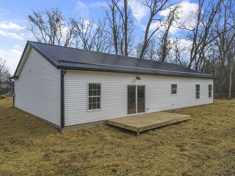 Tiny photo for 5705 Dahlia Drive NE, Thornville, OH 43076 (MLS # 226000842)