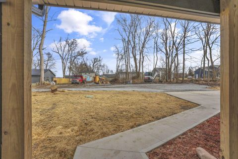 Tiny photo for 5705 Dahlia Drive NE, Thornville, OH 43076 (MLS # 226000842)