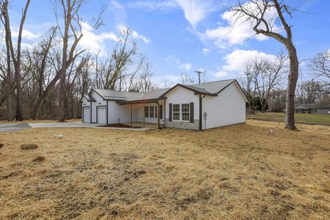 Tiny photo for 5705 Dahlia Drive NE, Thornville, OH 43076 (MLS # 226000842)