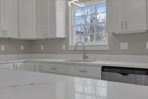 Tiny photo for 5705 Dahlia Drive NE, Thornville, OH 43076 (MLS # 226000842)