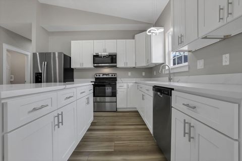 Tiny photo for 5705 Dahlia Drive NE, Thornville, OH 43076 (MLS # 226000842)