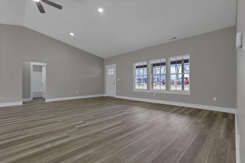 Tiny photo for 5705 Dahlia Drive NE, Thornville, OH 43076 (MLS # 226000842)