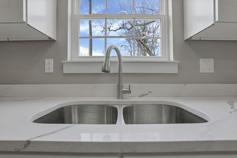 Tiny photo for 5705 Dahlia Drive NE, Thornville, OH 43076 (MLS # 226000842)