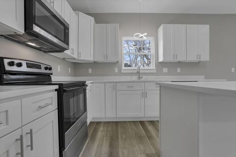 Tiny photo for 5705 Dahlia Drive NE, Thornville, OH 43076 (MLS # 226000842)