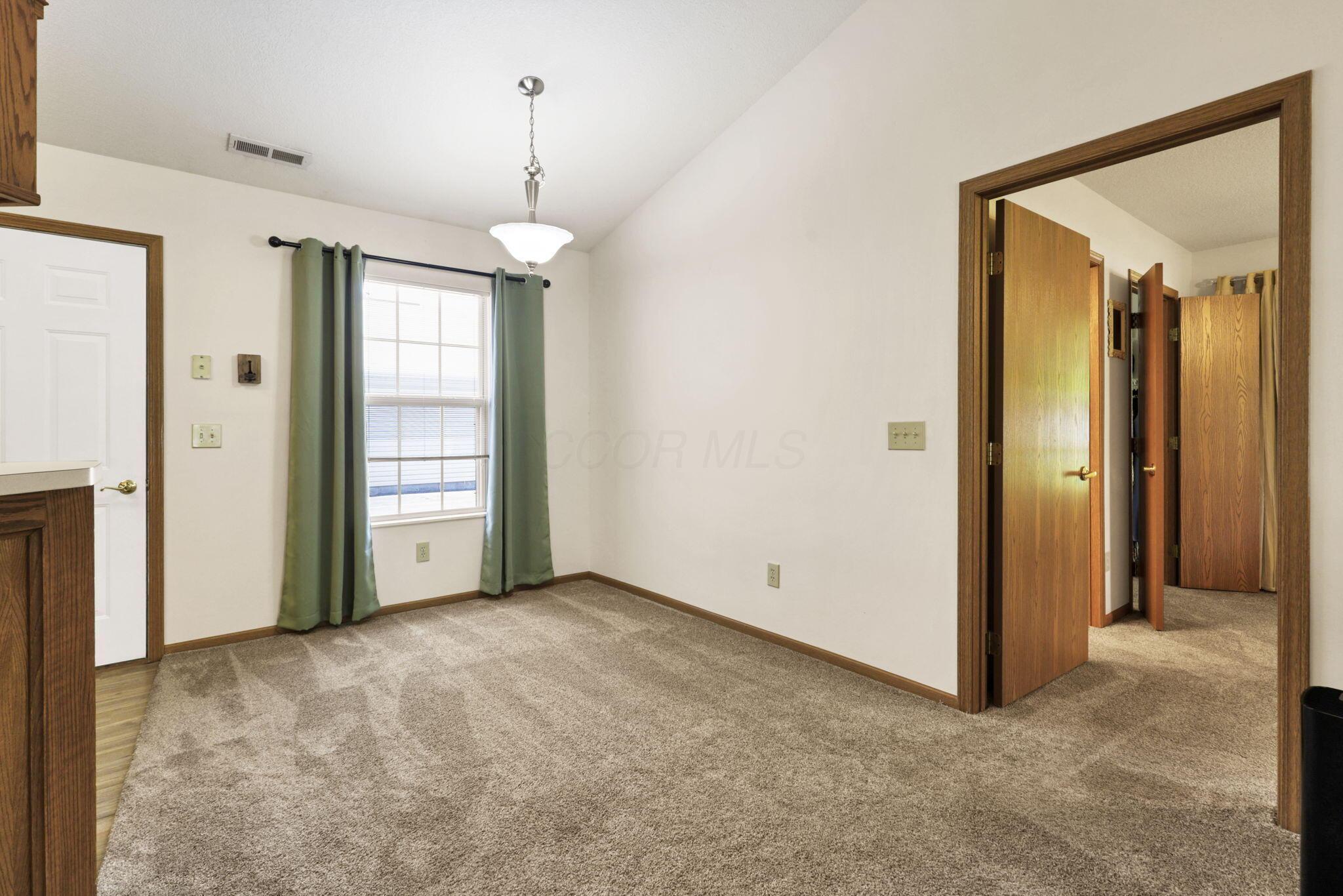 1318 Hillview Circle, Newark, Ohio image 13