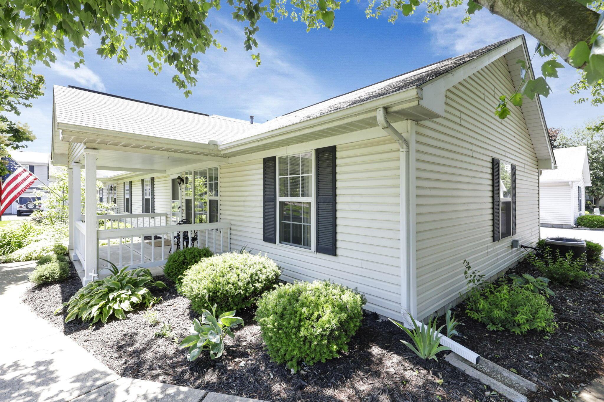 1318 Hillview Circle, Newark, Ohio image 3
