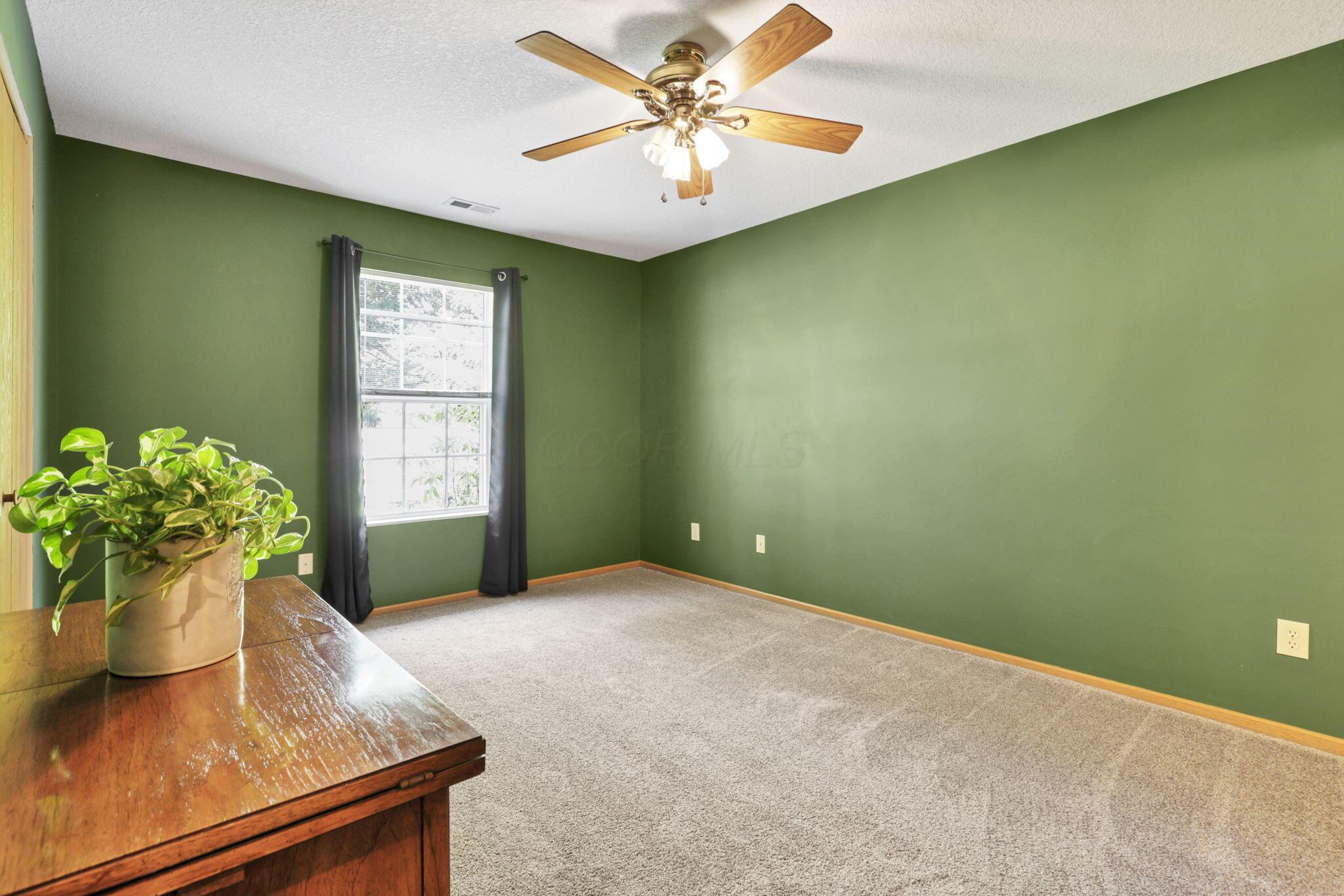 1318 Hillview Circle, Newark, Ohio image 29