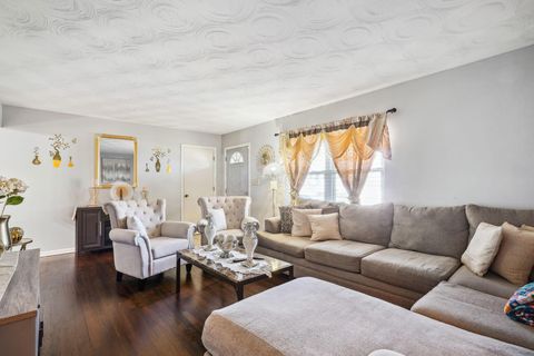 Tiny photo for 2937 Rundell Drive, Columbus, OH 43204 (MLS # 225044997)