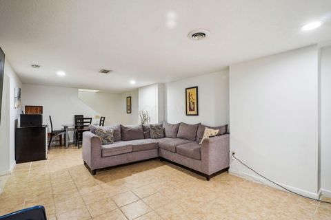 Tiny photo for 2937 Rundell Drive, Columbus, OH 43204 (MLS # 225044997)