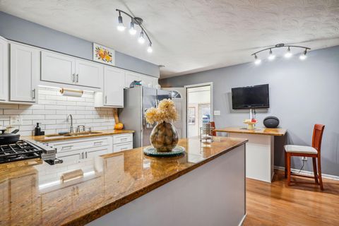 Tiny photo for 2937 Rundell Drive, Columbus, OH 43204 (MLS # 225044997)