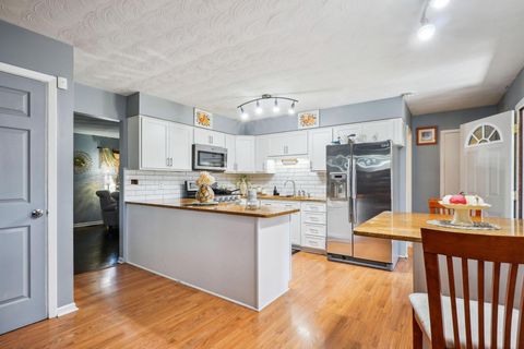 Tiny photo for 2937 Rundell Drive, Columbus, OH 43204 (MLS # 225044997)