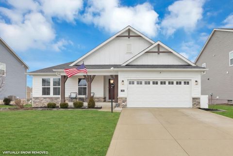 Photo of 748 Wharncliff Loop, Pickerington, OH 43147 (MLS # 226004549)