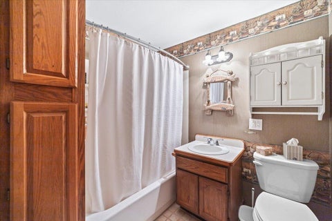 Tiny photo for 13807 Rosewood Road NE, Thornville, OH 43076 (MLS # 226035629)