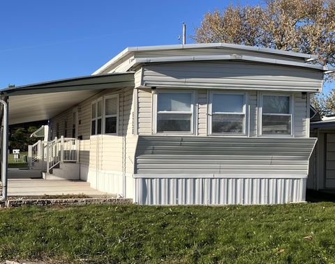 Photo of 6258 Cartwright Lane N, Dublin, OH 43016 (MLS # 225044285)