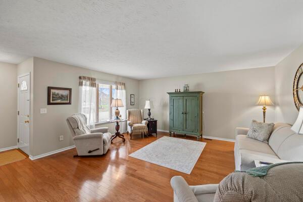392 Bishop Drive, London, Ohio image 5