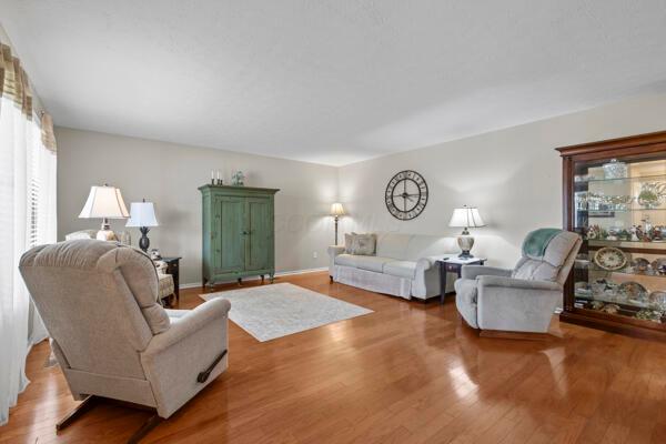 392 Bishop Drive, London, Ohio image 4