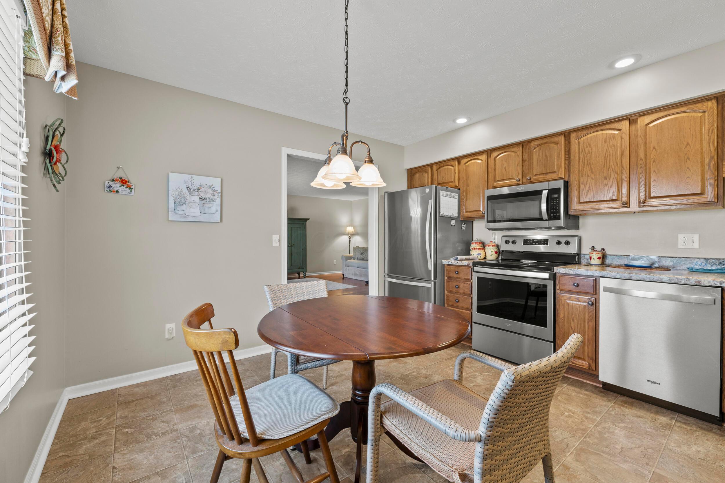 392 Bishop Drive, London, Ohio image 9
