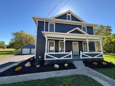 Photo of 285 E Cherry Street, Sunbury, OH 43074 (MLS # 225039371)