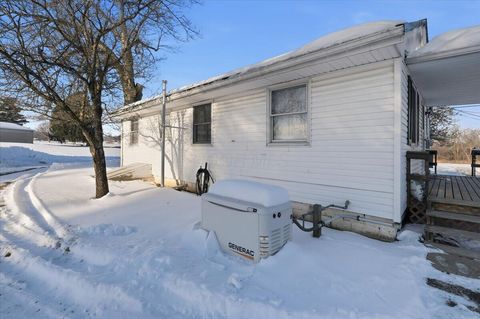 Tiny photo for 13222 New Delaware Road, Mount Vernon, OH 43050 (MLS # 226003209)