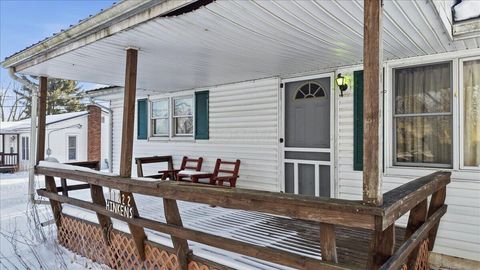 Tiny photo for 13222 New Delaware Road, Mount Vernon, OH 43050 (MLS # 226003209)