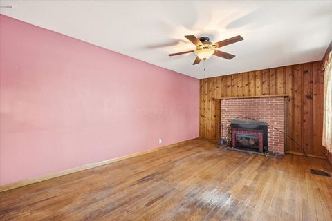 Tiny photo for 13222 New Delaware Road, Mount Vernon, OH 43050 (MLS # 226003209)