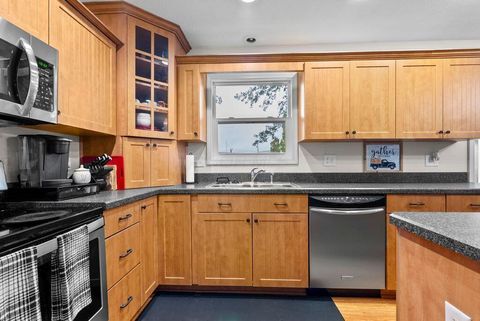 Tiny photo for 250 Jacqueline Drive, London, OH 43140 (MLS # 225044589)