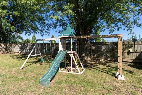 Tiny photo for 250 Jacqueline Drive, London, OH 43140 (MLS # 225044589)