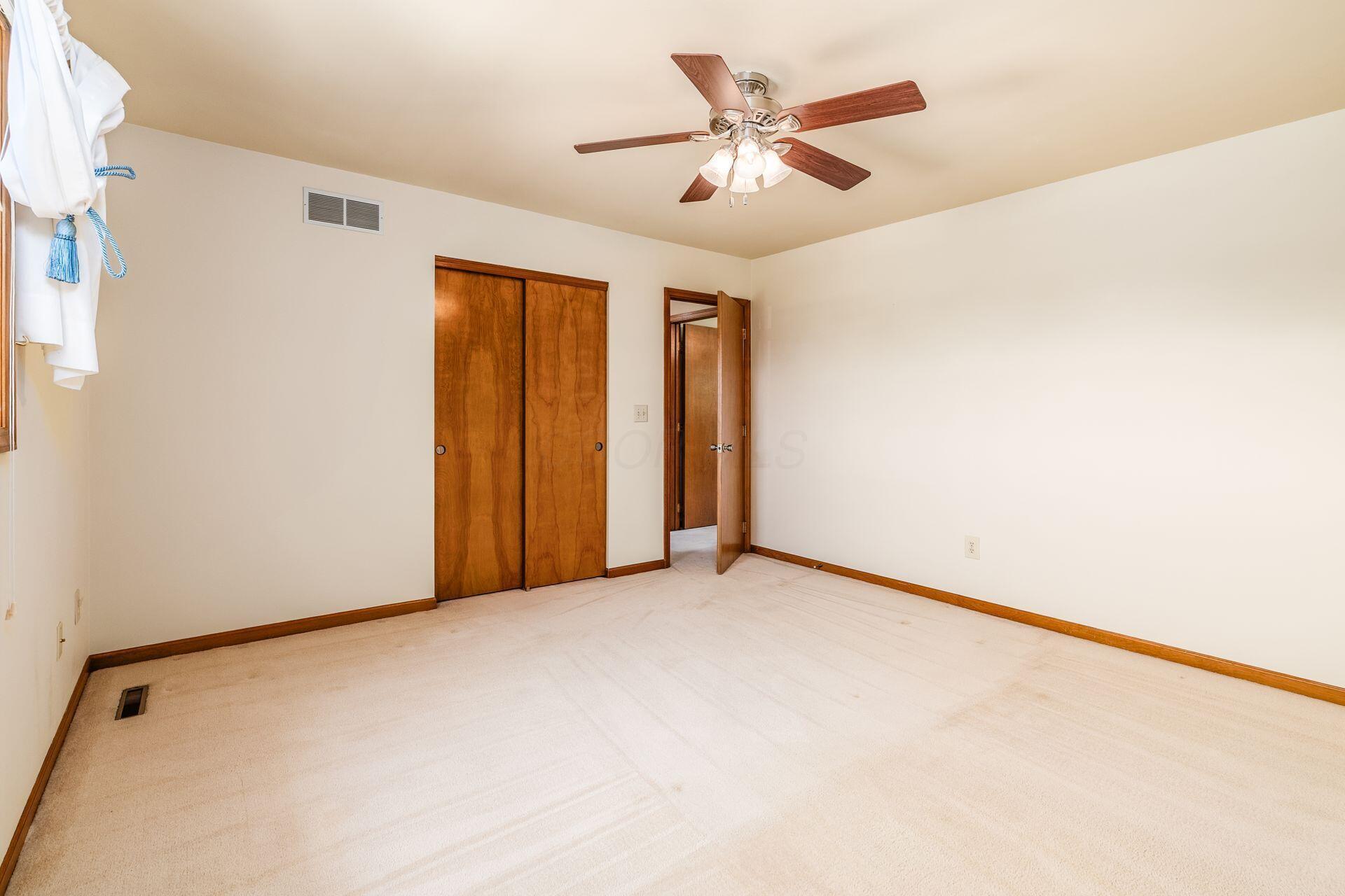 6429 Darling Road, Blacklick, Ohio image 37