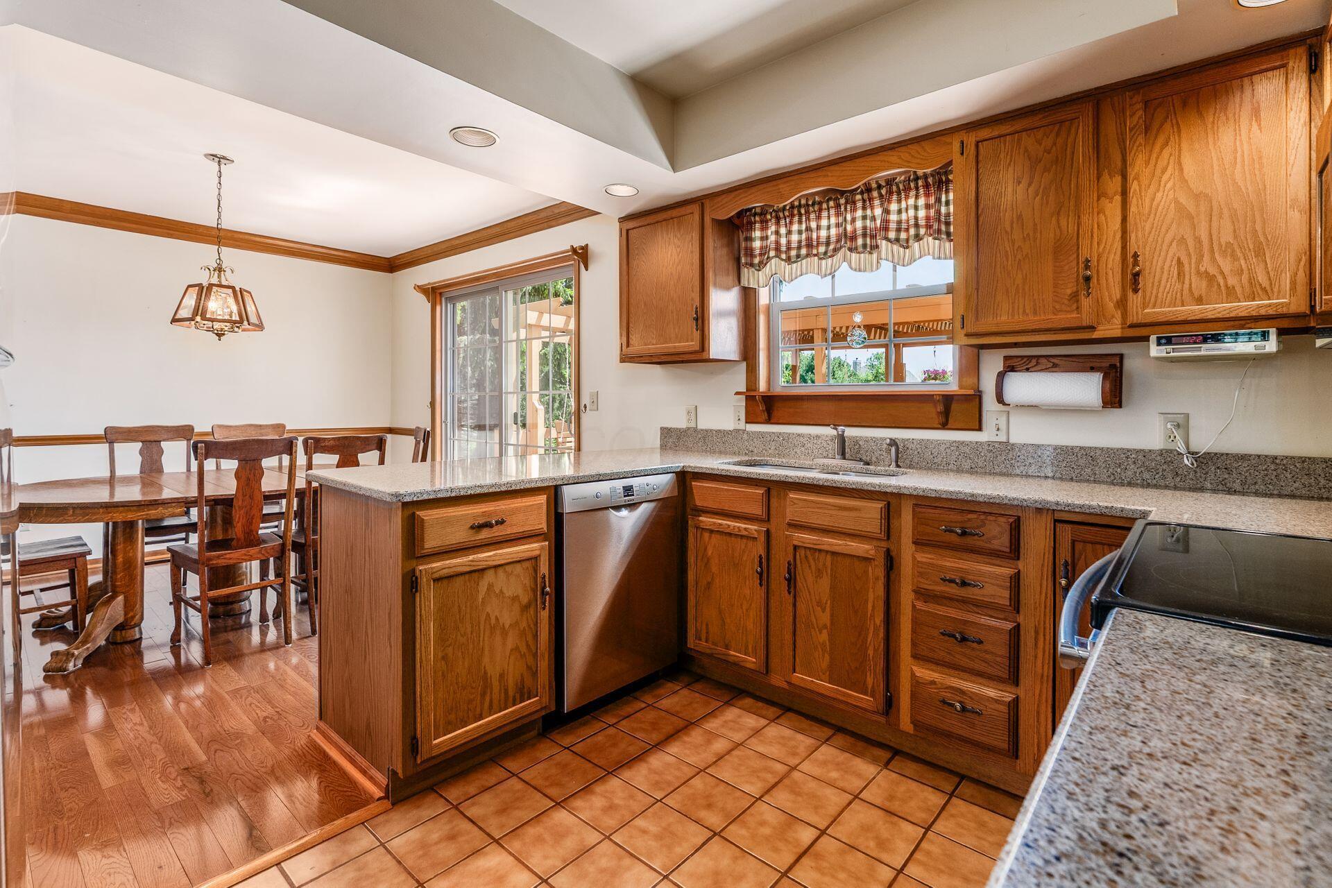 6429 Darling Road, Blacklick, Ohio image 21