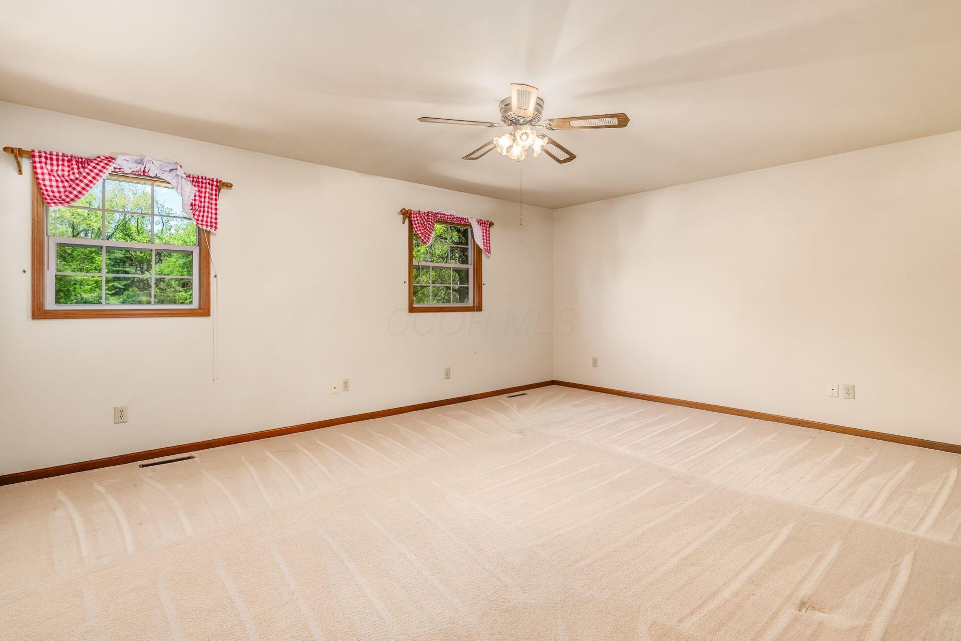 6429 Darling Road, Blacklick, Ohio image 34