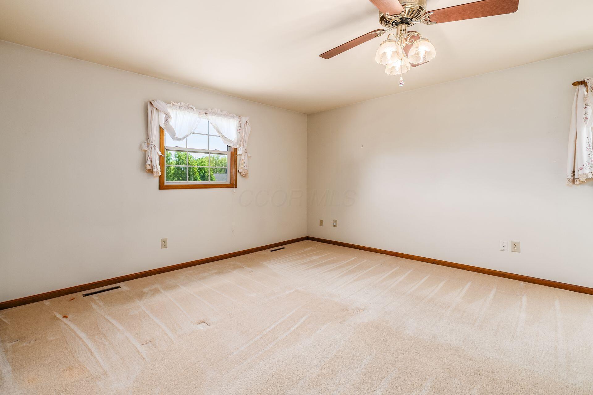 6429 Darling Road, Blacklick, Ohio image 39