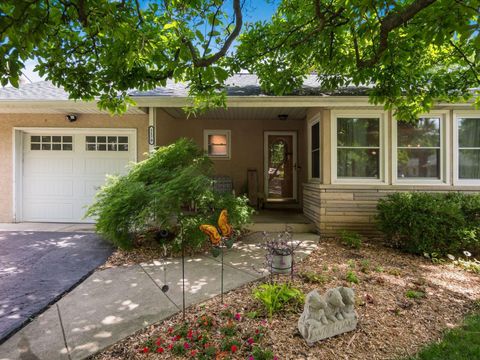 Photo of 1170 Shady Hill Drive, Columbus, OH 43221 (MLS # 226024533)
