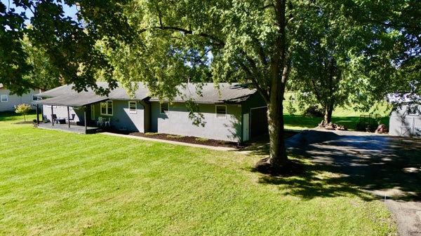 10322 YORK RD, BALTIMORE, OH 43105 - Image 512c90454dda6ca4cf3f2fa412ef4185/3061310293