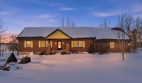 Photo of 5249 Johnstown Road, Mount Vernon, OH 43050 (MLS # 226003702)